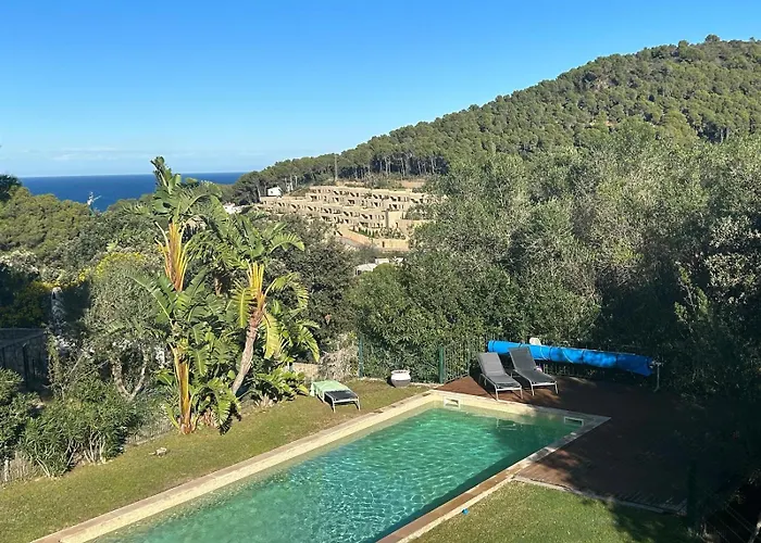 Beautiful In Sa Riera Begur * Isla Roja