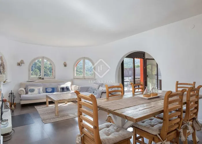 Villa Beautiful In Sa Riera Begur Isla Roja