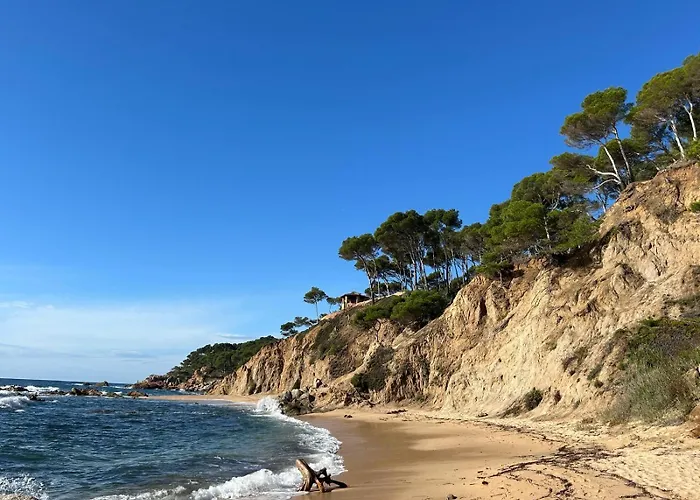 Beautiful In Sa Riera Begur * Isla Roja